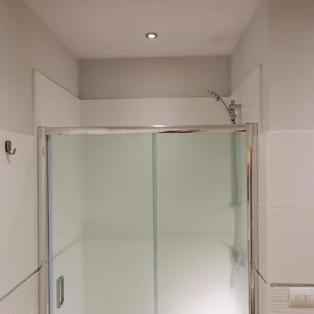 La Piramide Apartment *