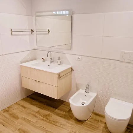 Apartment La Piramide *