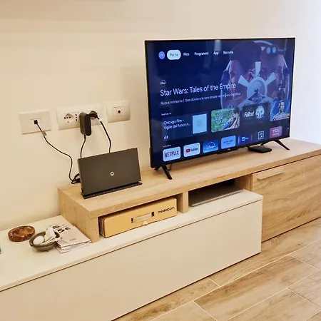 La Piramide Apartment